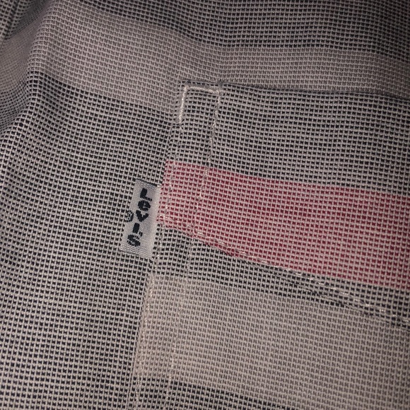 Levi’s Button up - Picture 2 of 3